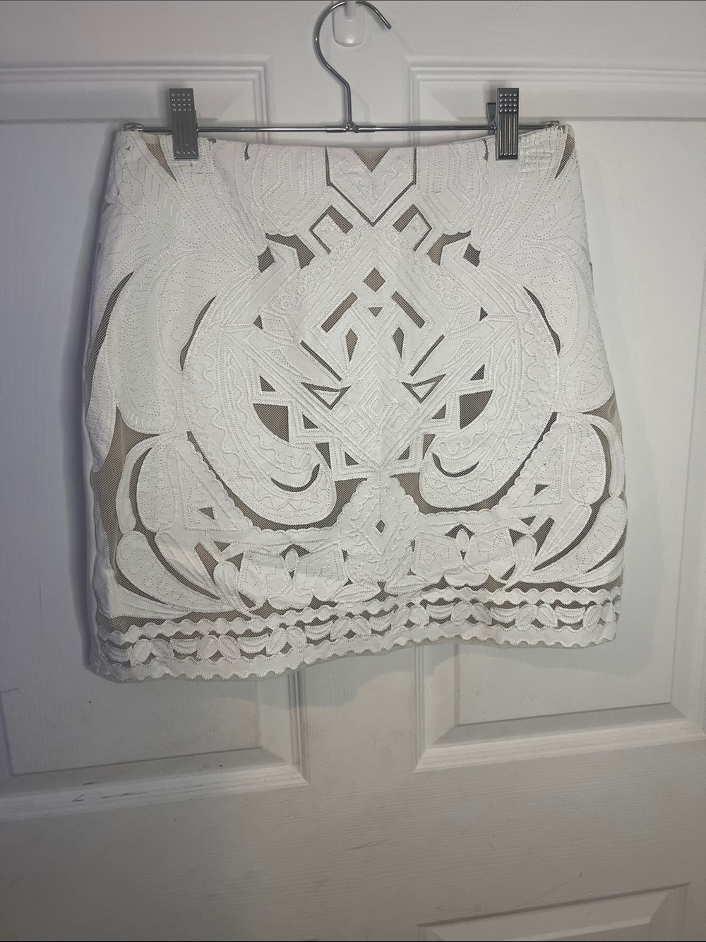 bebe White Lace Cutout Mini Skirt